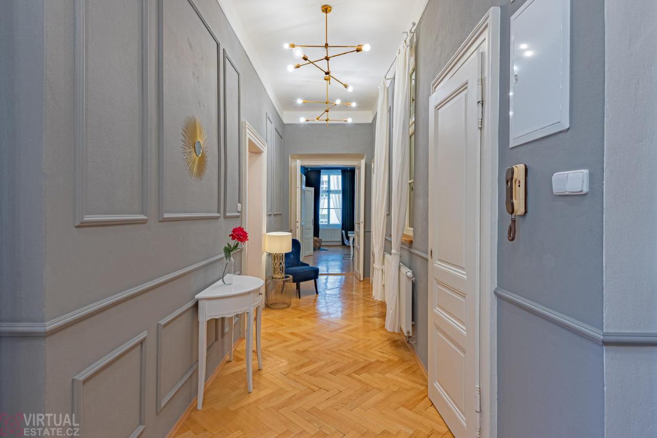 Colorful Wenceslas Square Apartment 布拉格 外观 照片