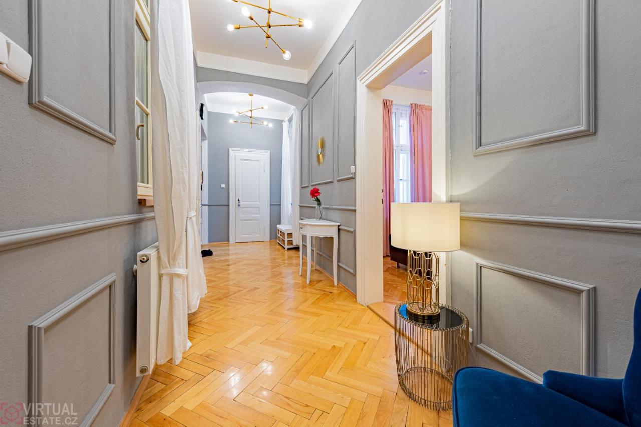 Colorful Wenceslas Square Apartment 布拉格 外观 照片